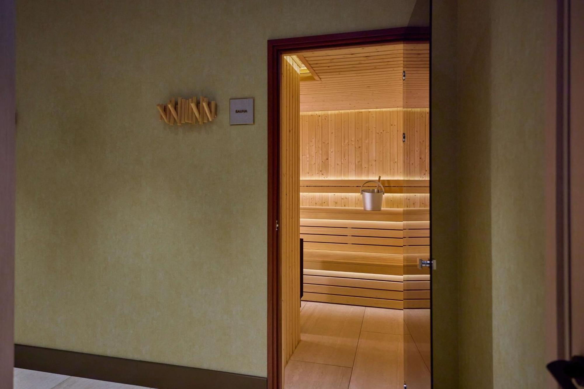 Hilton Sofia Hotel Eksteriør billede